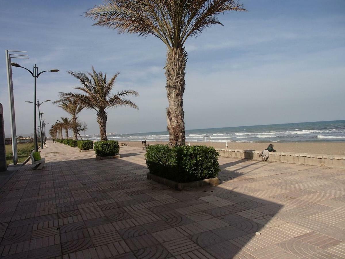 Valencia, Ideally Located 3Bed-2Bath Apart.Few Mints Walk From Beach,Pool,Shop. Port Saplaya Exterior foto